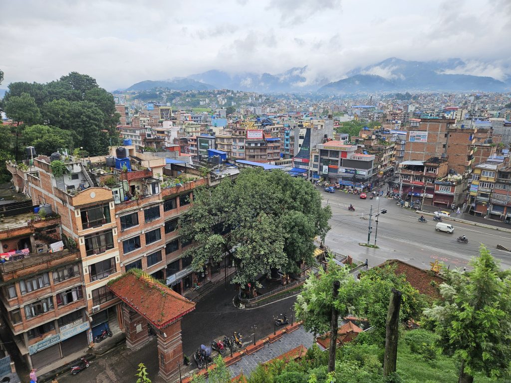 सुन्दर मध्यपुर,आउनुस है ।